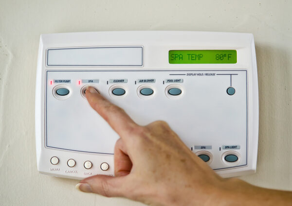 What is the ideal pool temperature in Arizona